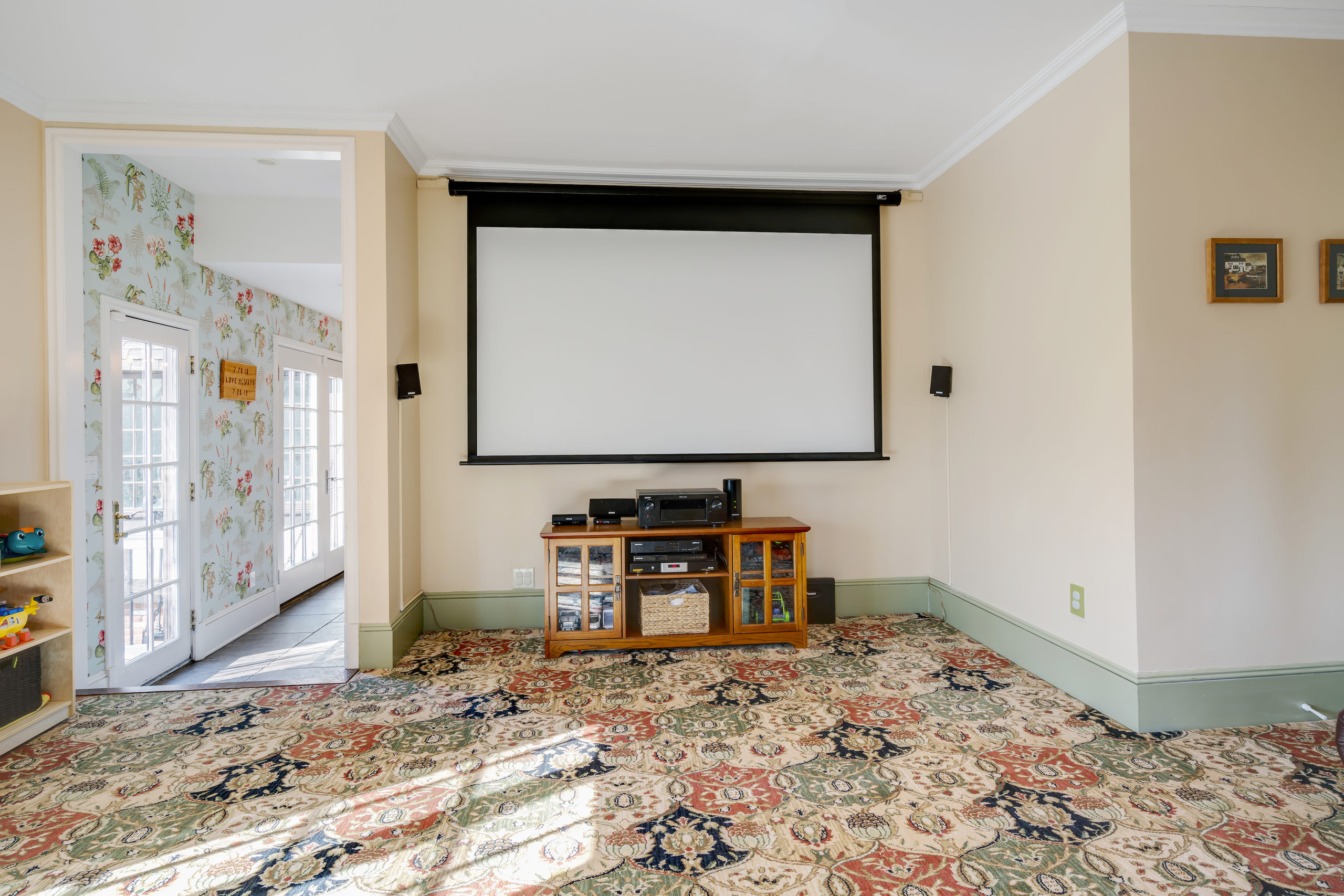 539 Manhasset Woods Road Manhasset NY 11030 Ryan & Stephanie McNeil