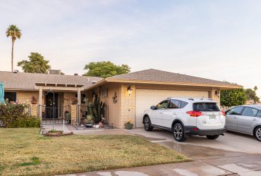 Just Listed For Sale, 10702 W Hatcher Rd in Sun City, AZ. 85351