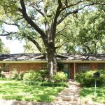 Pretty home located in the Bowie Elementary school area. Many features!