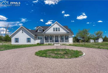 Price Reduced! Luxury Retreat on 16 Acres – 4-Bedroom Home in Penrose, CO