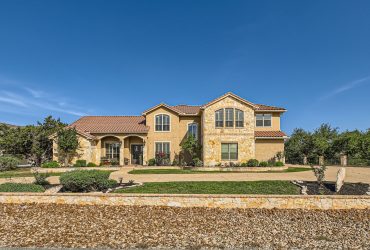 Luxury Hill Country Retreat with Panoramic Views in Gated Community!
