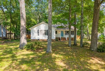 Well Maintained Ranch Home Nestled In The Perfect Location!