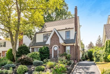 258 Grayson Pl. Teaneck, NJ 07666