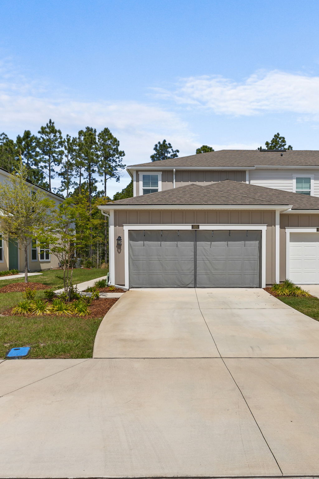 2-WeGoFar_525CoastlineWay_002