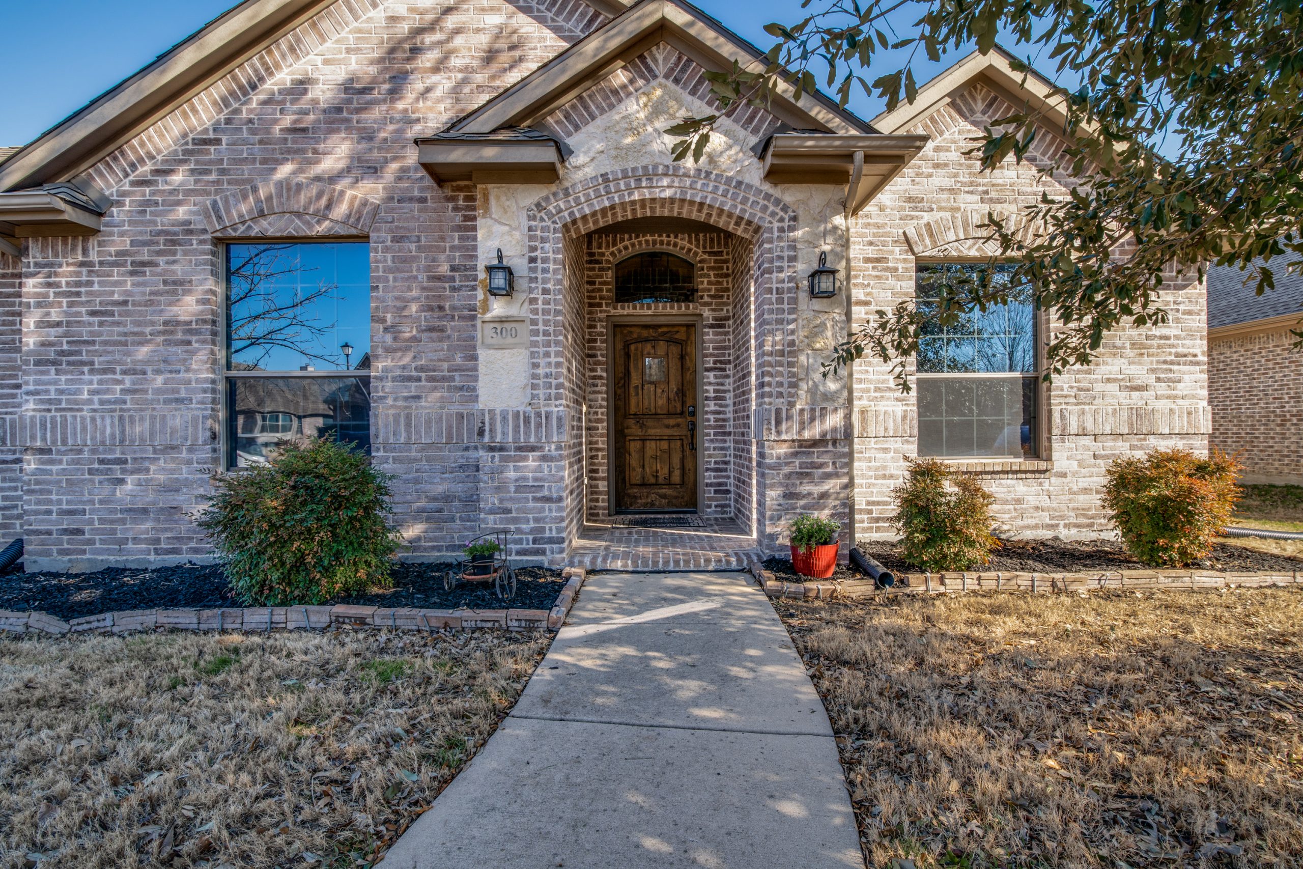 300-wooded-creek-ave-wylie-tx-75098-High-Res-1