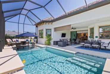 Luxury Saltwater Pool Home in The Conservatory – Palm Coast Elegance