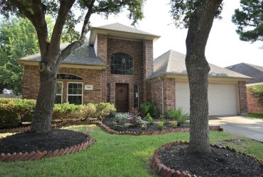 Move into this gorgeous Emerald home in Cinco Ranch Town Center!