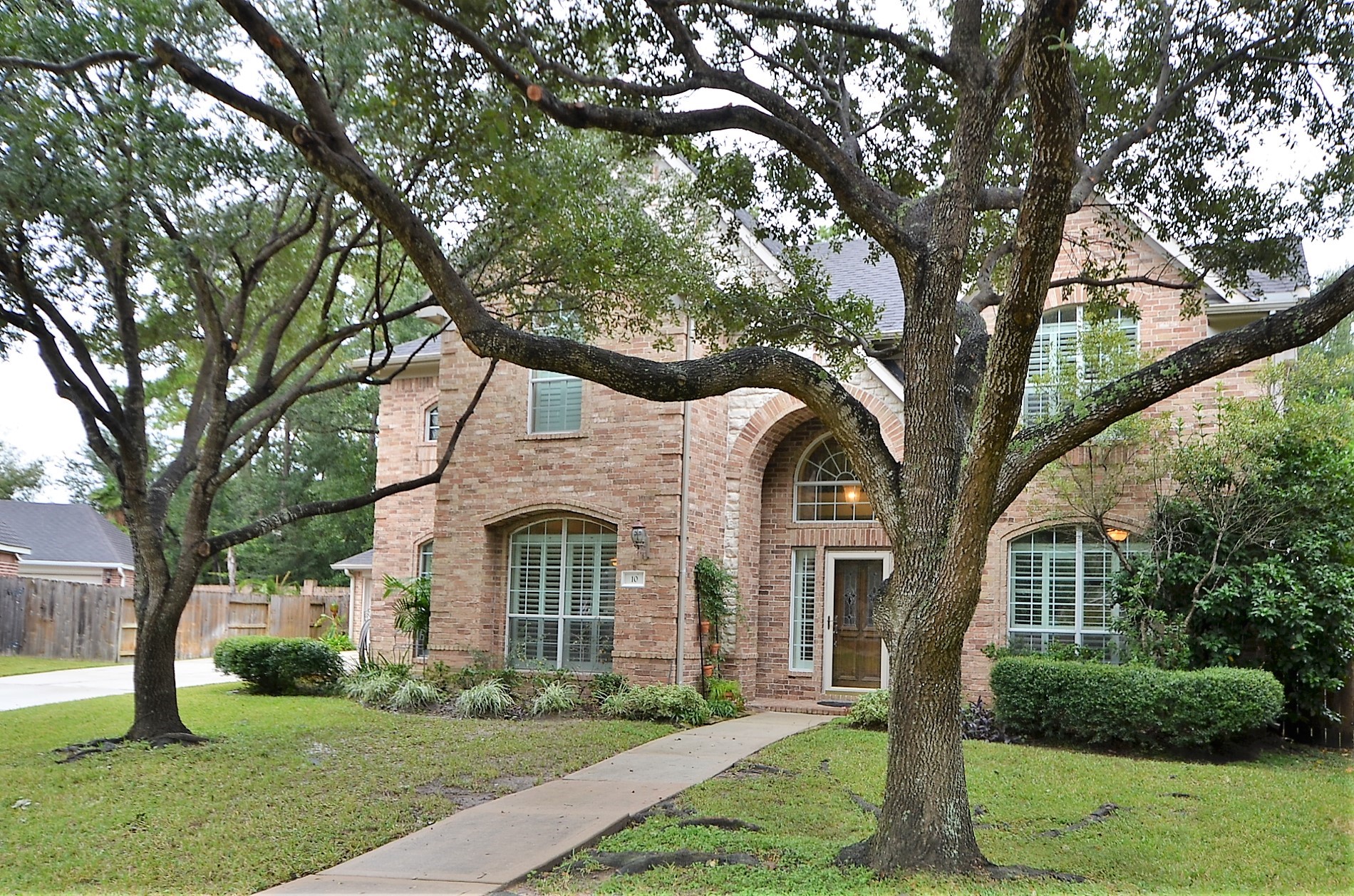 10 Saint Thomas Court, Houston, TX 77070