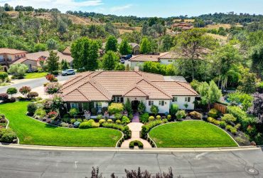 Francisco Oaks Single Story – Multiple offers over asking price!