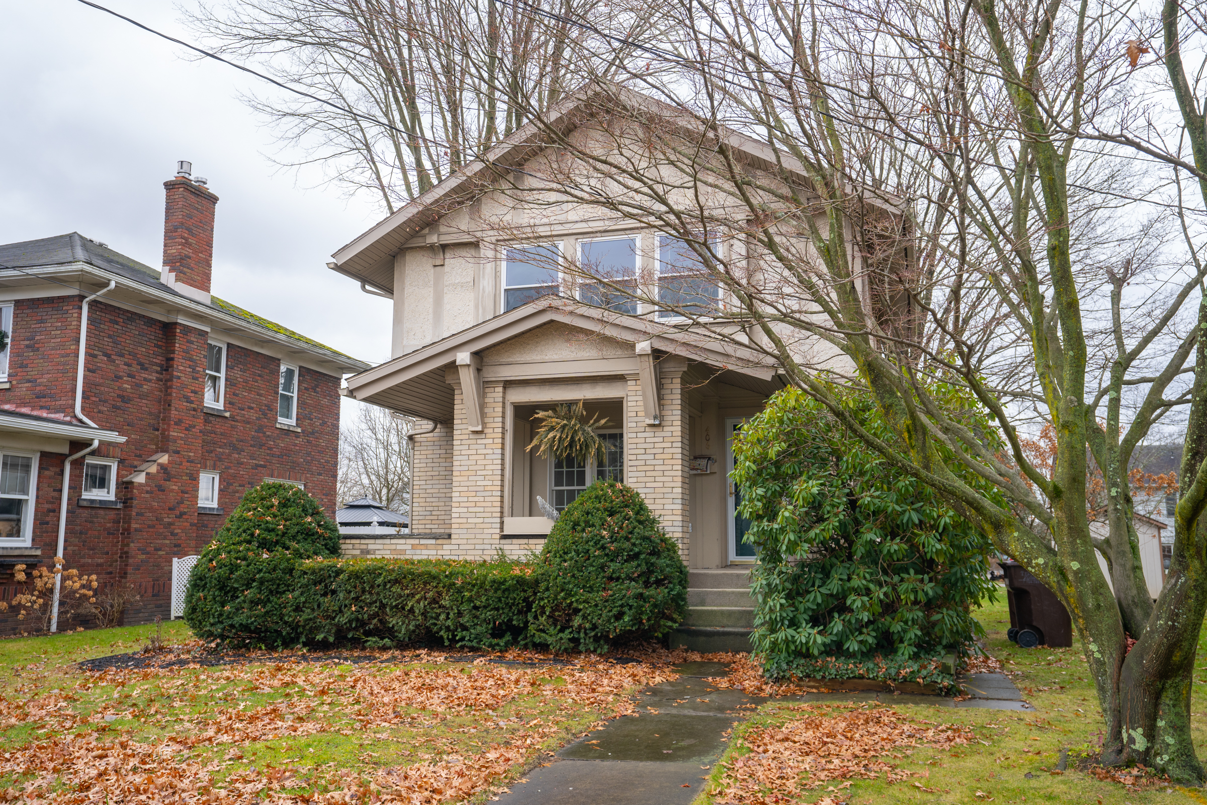 406 Woodland Ave Exterior