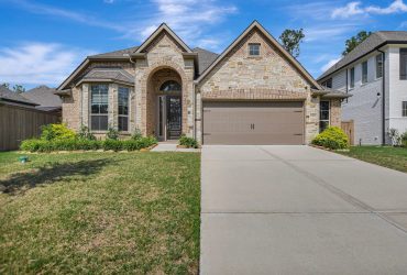 21824 S Enchanted Rock Drive | The Highlands | Porter Texas | 77365 | Houston Suburb