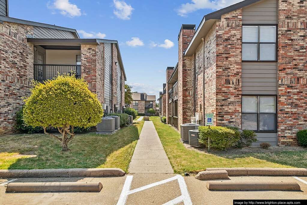 brightonplace-exterior1