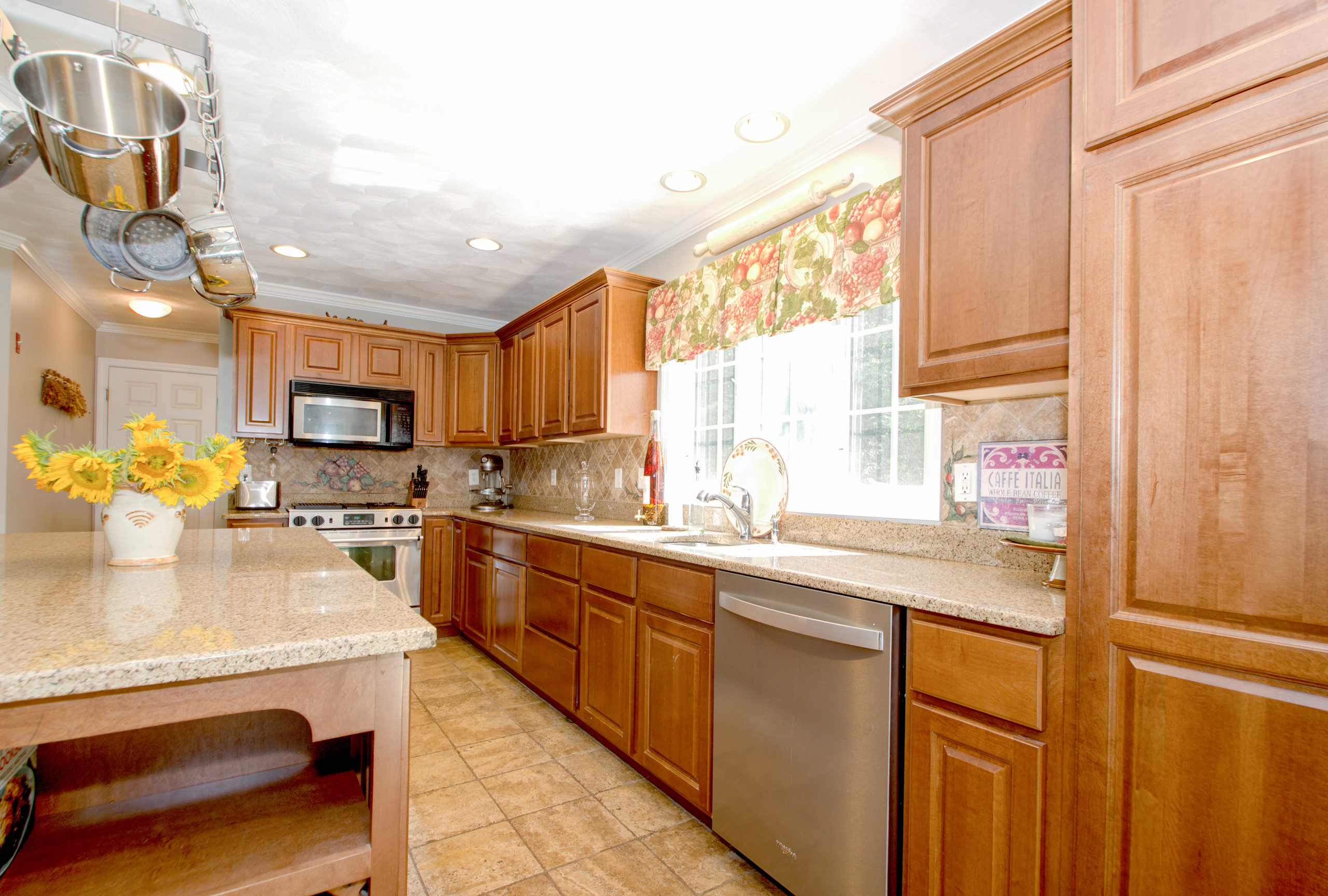 171 Londonderry Rd, Windham, NH 03087