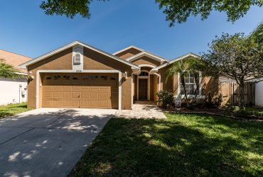RECENTLY SOLD!  Under contract in 5 days!