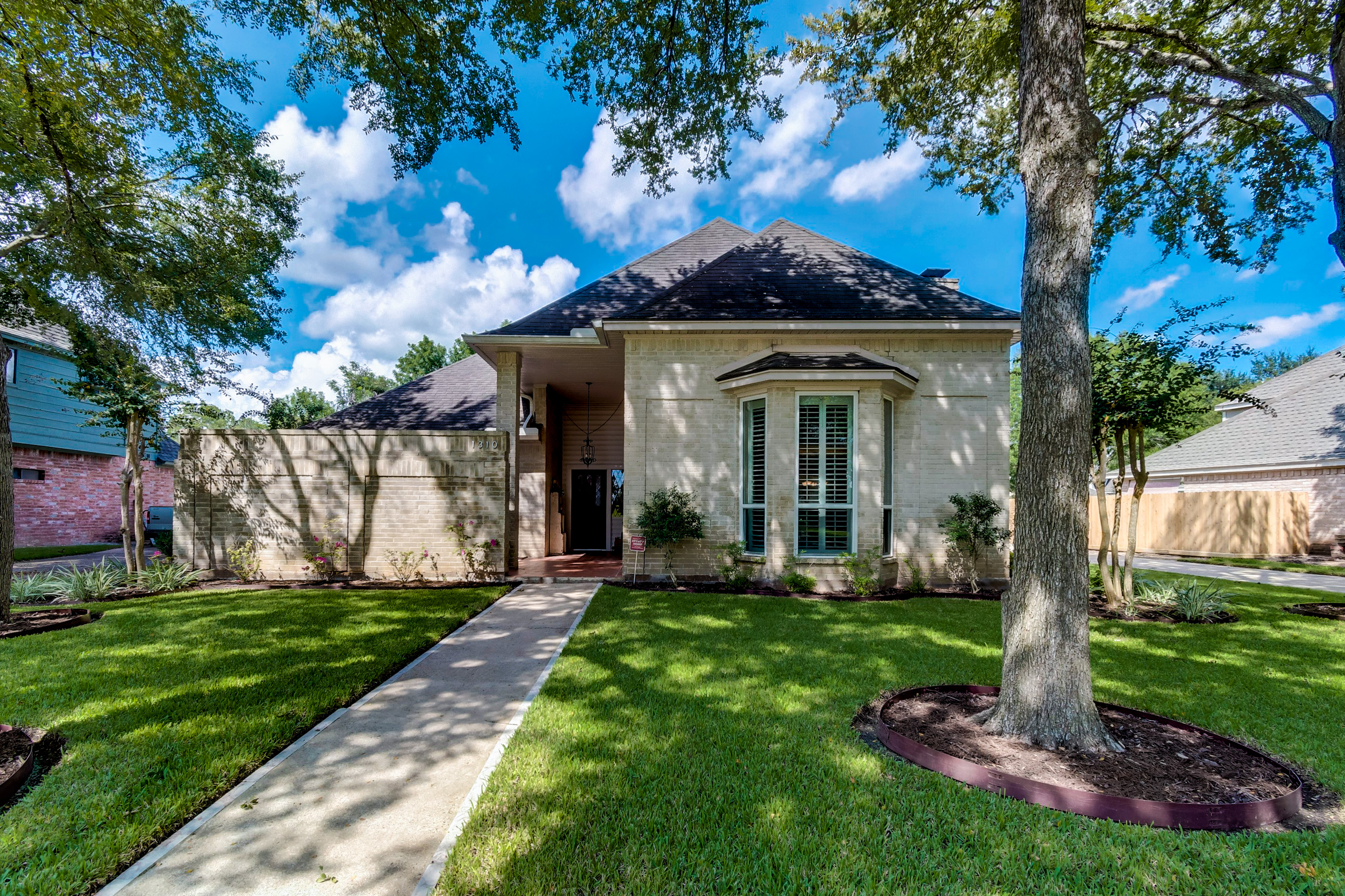 1310 Bittersweet Drive, Richmond, TX 77406