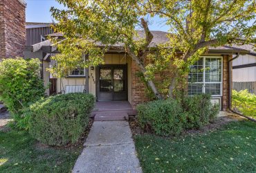 Wonderful Patio Home Opportunity in Coveted Willow Creek!