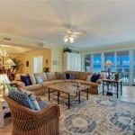 Luxury Oceanfront, Private 4 Bedrooms Villa, Full Service Condominium