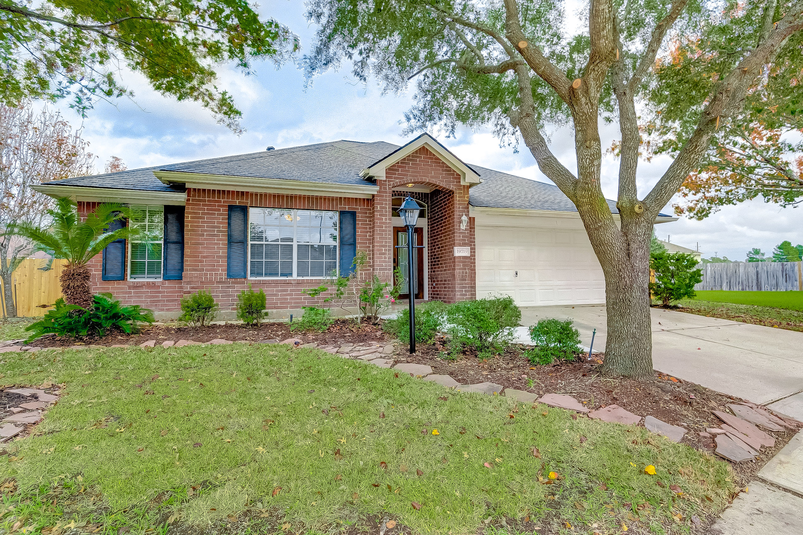 19719 Fawns Crossing, Tomball, TX 77375 - 01