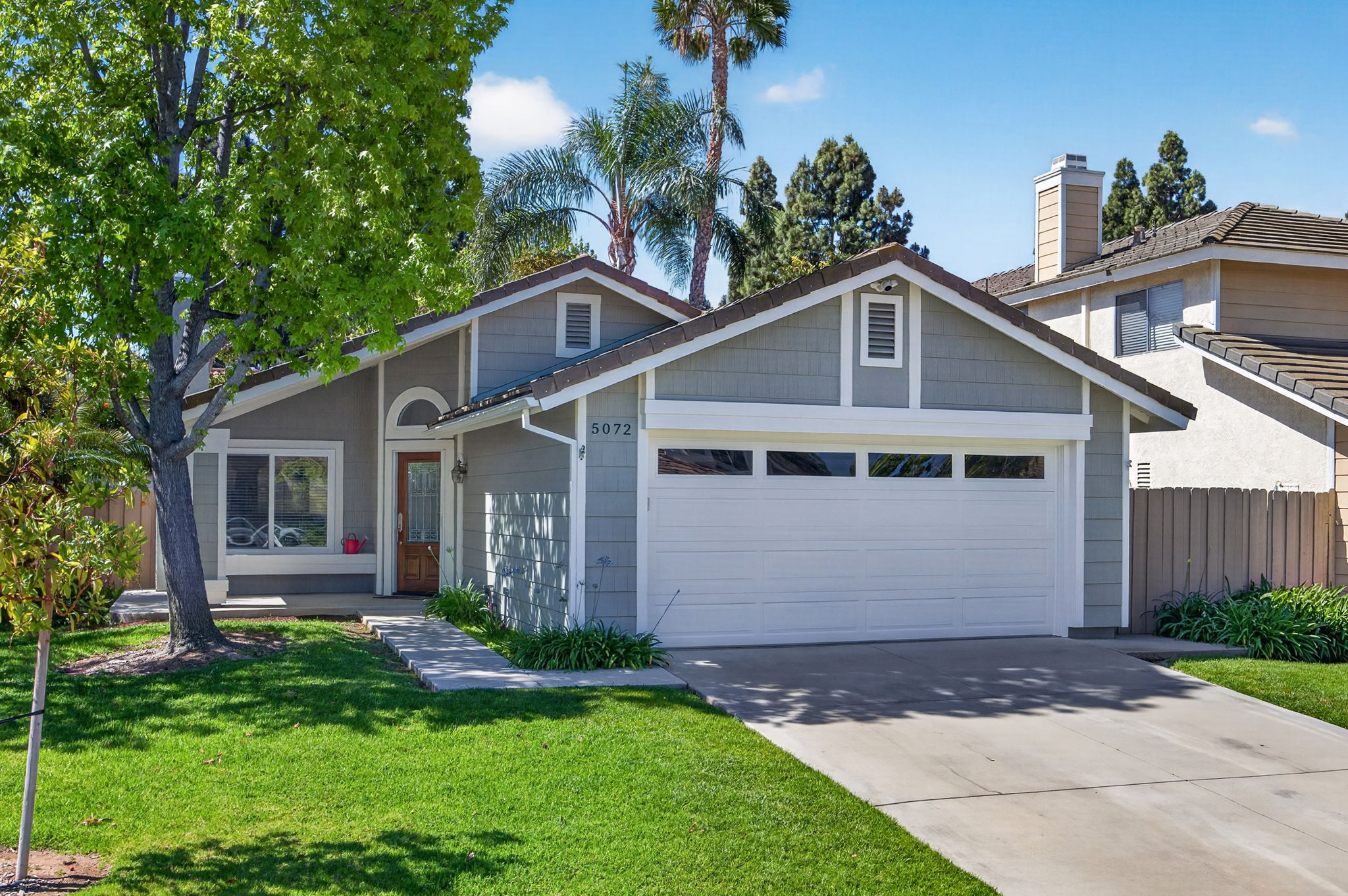 2-web-or-mls-Upmarket Media-5072Via004 (2)
