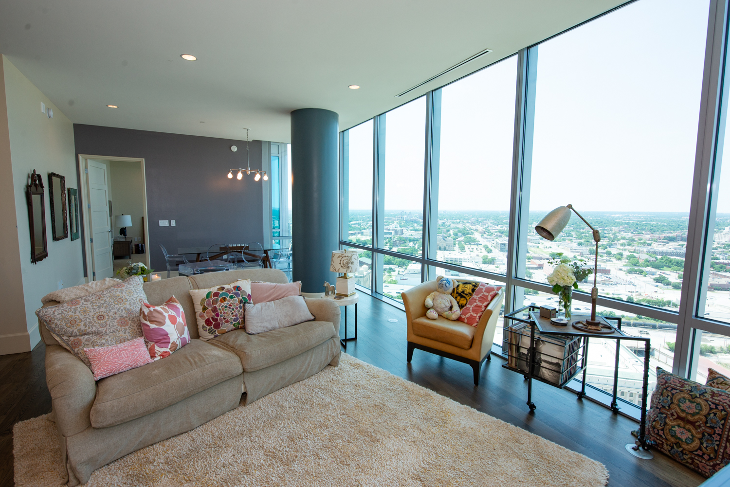 Omni Residences Unit 2705 Callen Miller