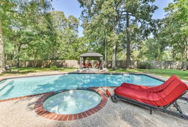 SOLD – 13052 King Circle – 1/2 Acre Ranch Home in Cypress