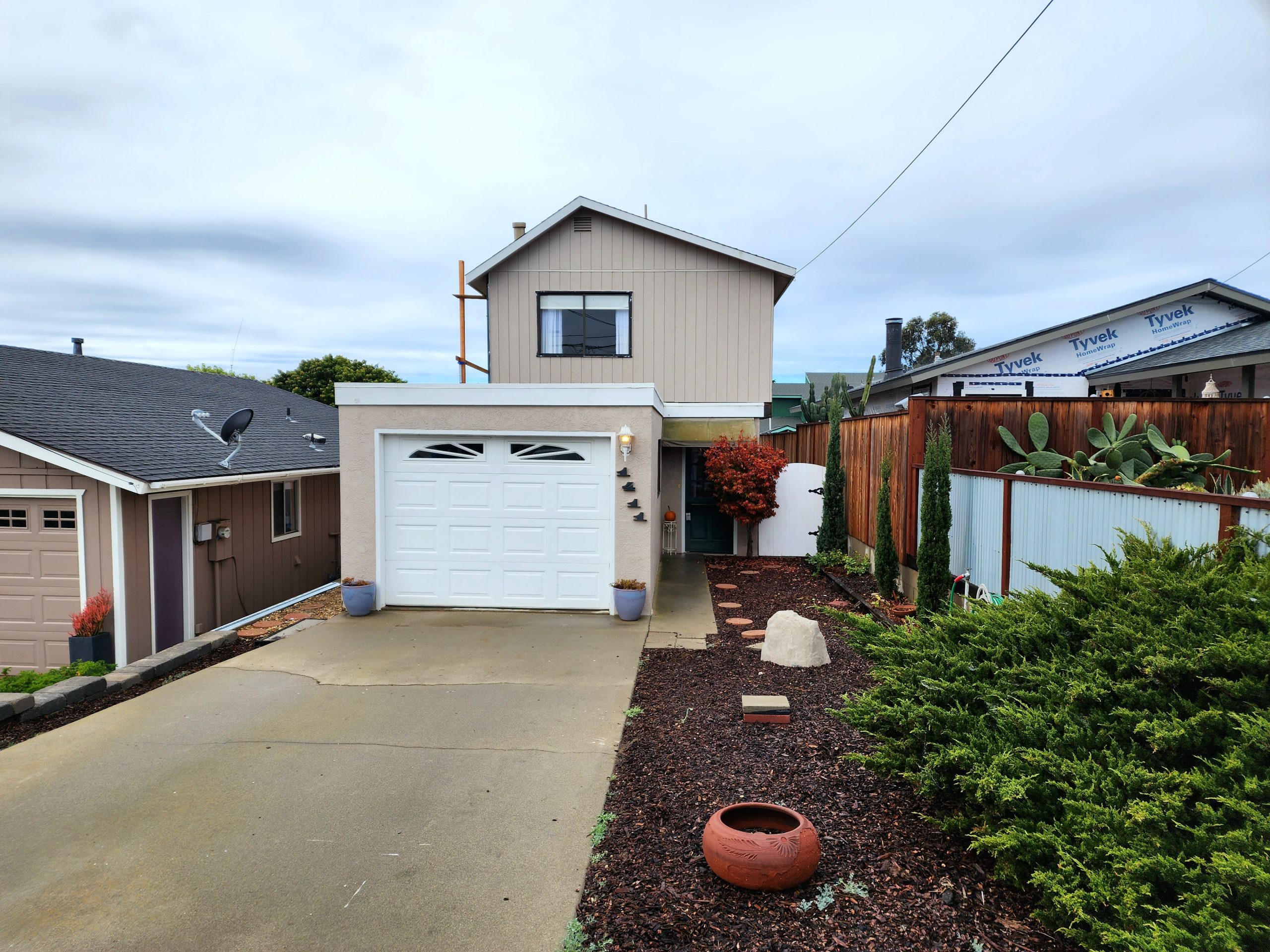 1411 17th Street, Los Osos, CA 93402 front