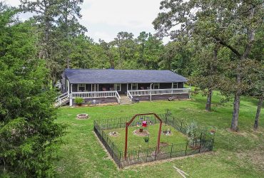 28618 Riley Rd, Waller, TX