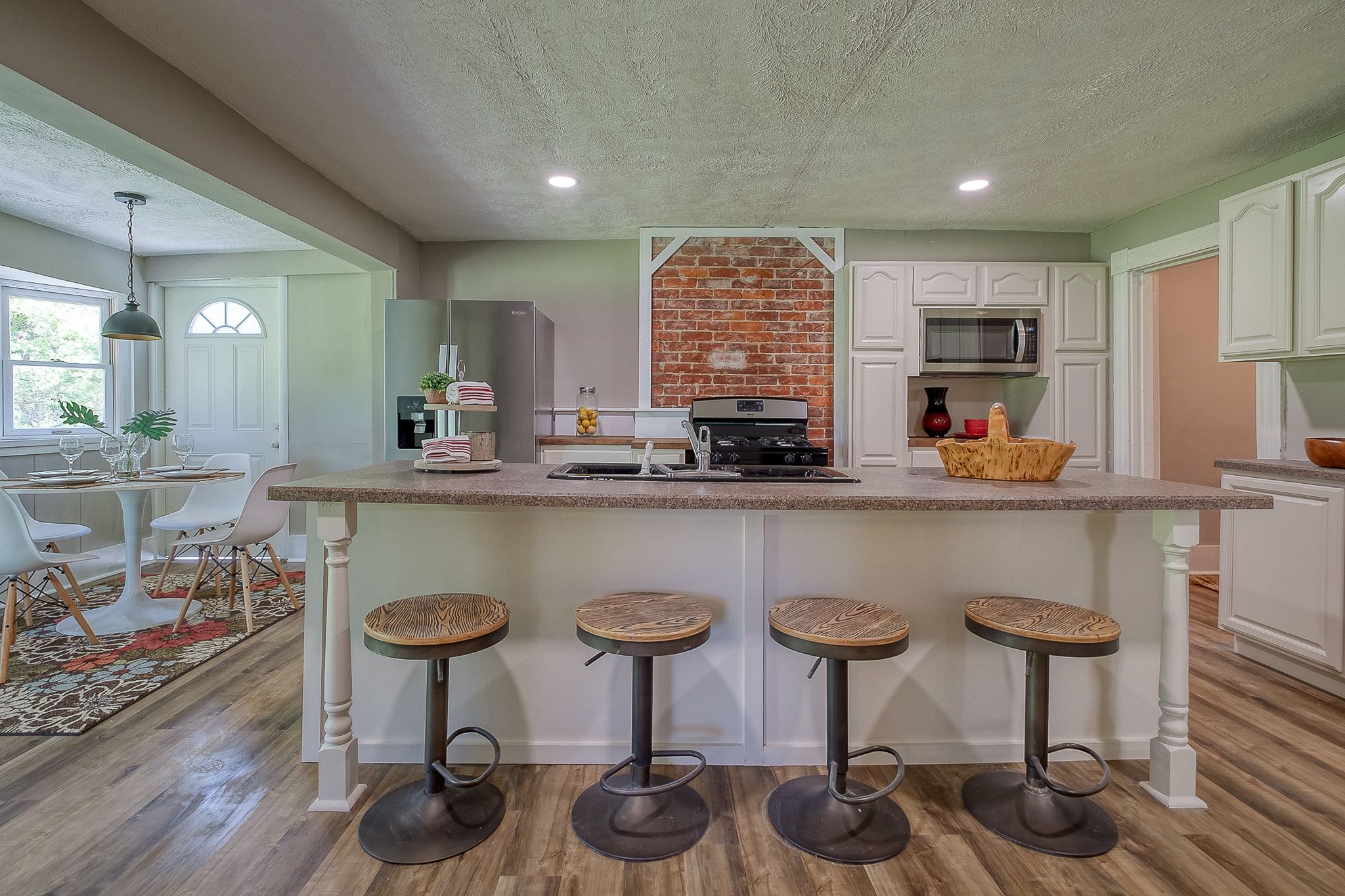 Kitchen 7