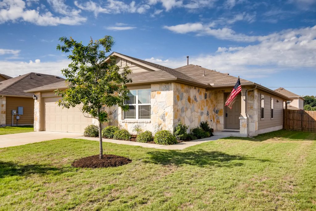 1002 Mitchell Drive, Hutto TX 78634
