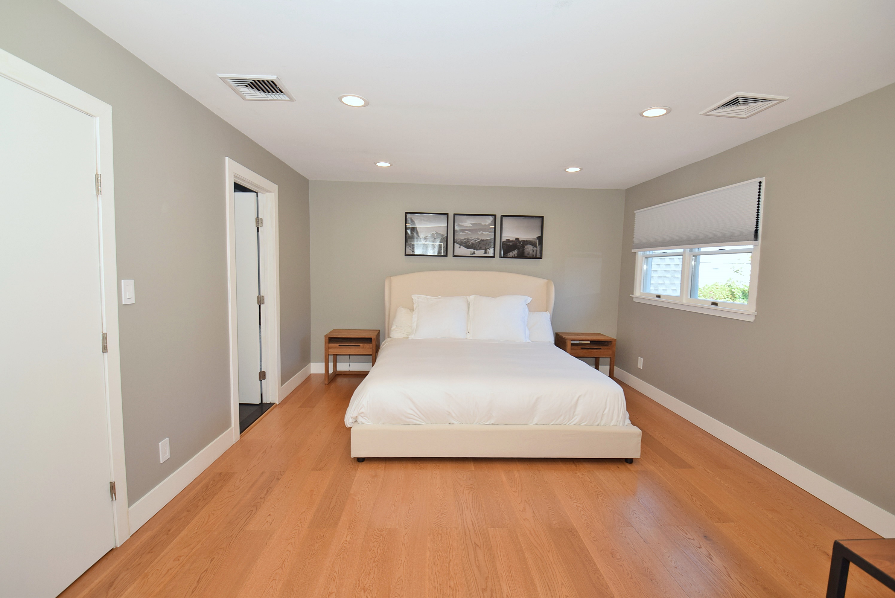 SOLD IN 16 DAYS! 1180 E. Broadway 8 Hewlett Condo Jessica Hollenstein