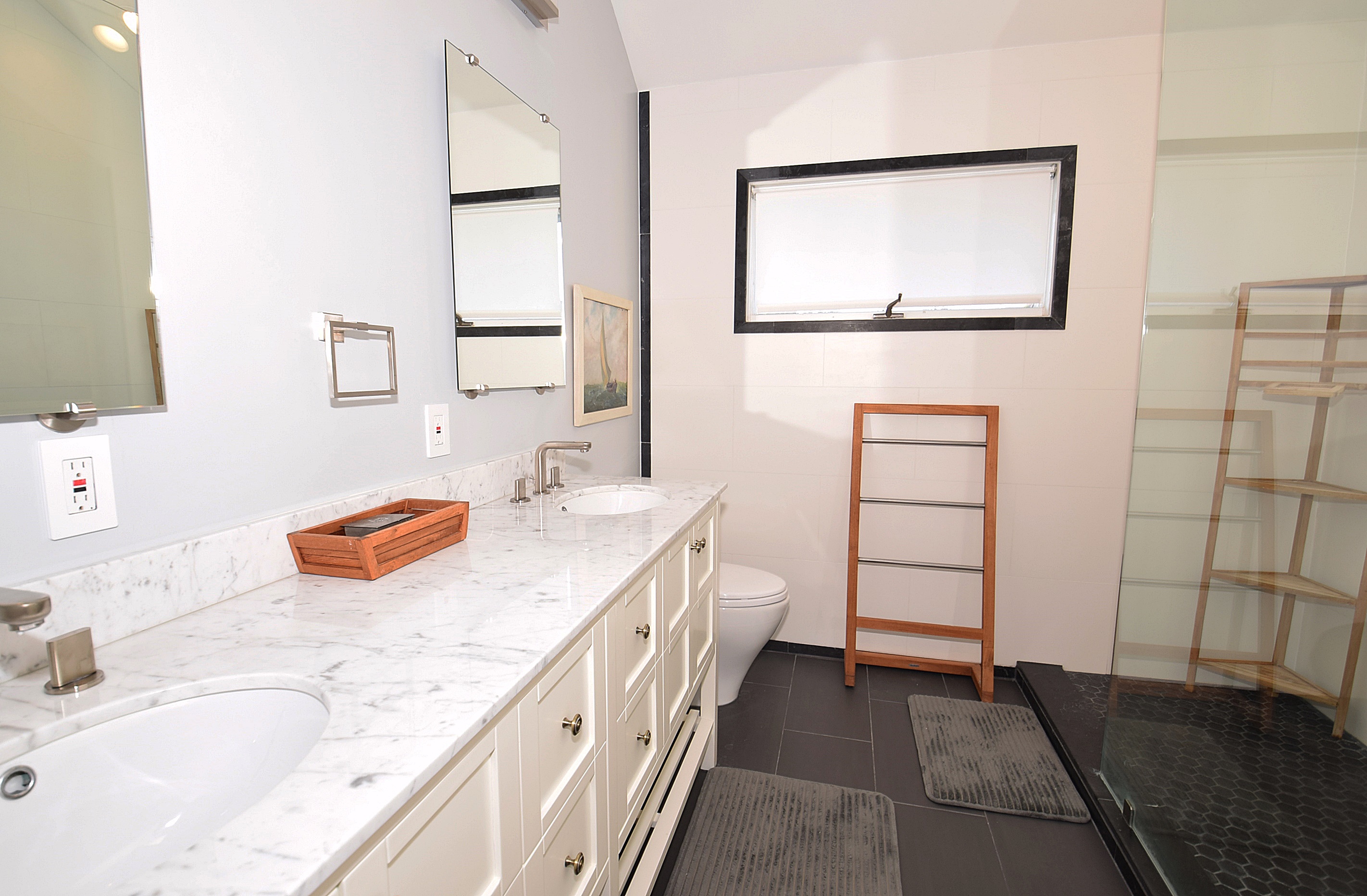 SOLD IN 16 DAYS! 1180 E. Broadway 8 Hewlett Condo Jessica Hollenstein