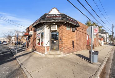 MIXED-USE Commercial Property! 126 Jefferson Ave Inwood