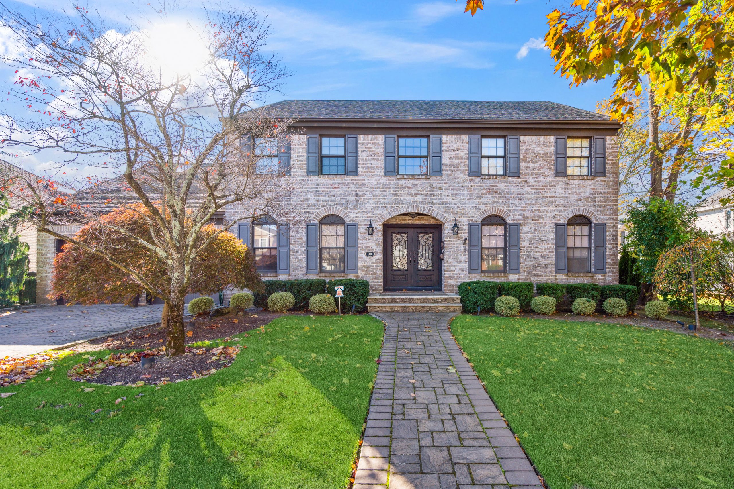 SOLD! 30 Columbia Rd, Rockville Centre 004__dsc2151_32