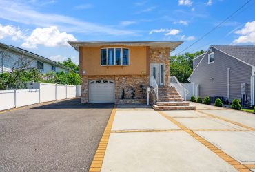 FOR SALE! 81 Oakdale Blvd, Farmingdale