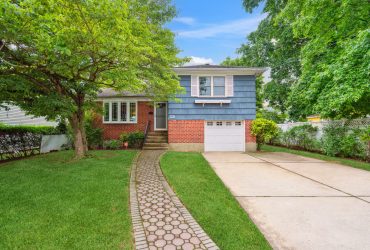FOR SALE! 82 Cherry Ln, Lynbrook