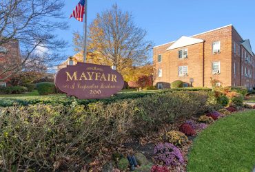 BUSINESS CO-OP FOR SALE! 200 N. VILLAGE AVE #100, ROCKVILLE CENTRE