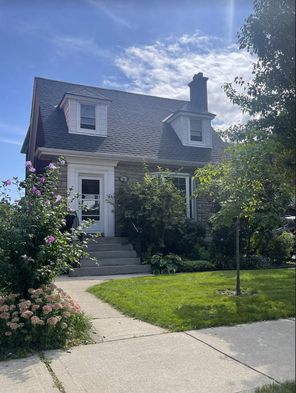 15 LONDON ST S HAMILTON ON STURINO TEAM