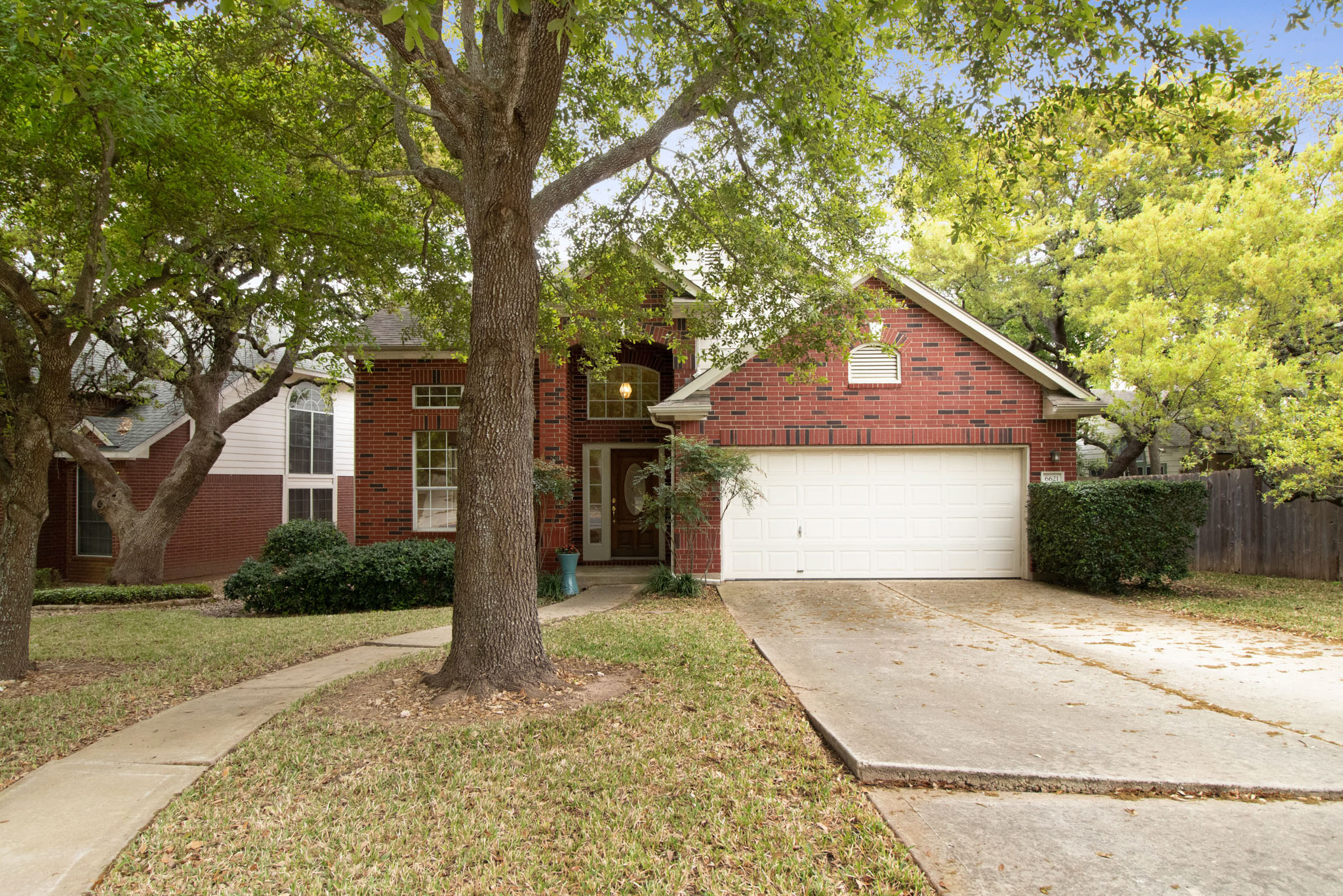 Legend Oaks Home For Sale in South Austin