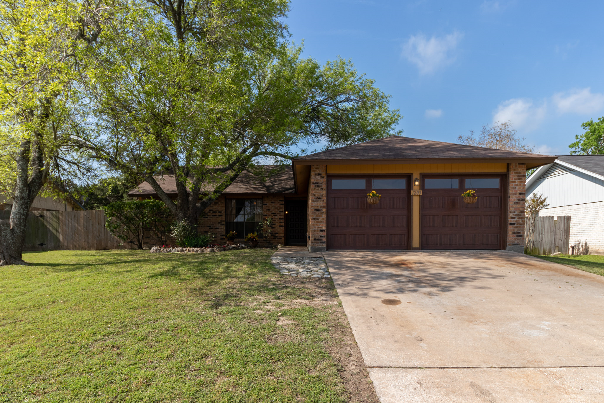 Adorable Home For Sale in Pflugerville