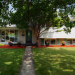 595-woodview-road-4-level-side-split-detached-house-freehold-residential-property-for-sale-dynes-neighbourhood-sutton-laura-doucette