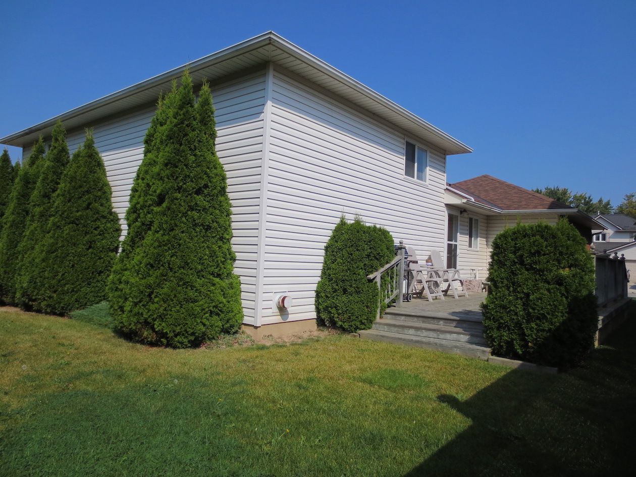 51 Clansman Cres Detached Caledonia Backsplit House For Sale Laura