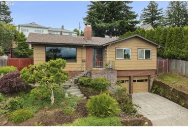 805 SE 74TH AVE Portland, OR 97215