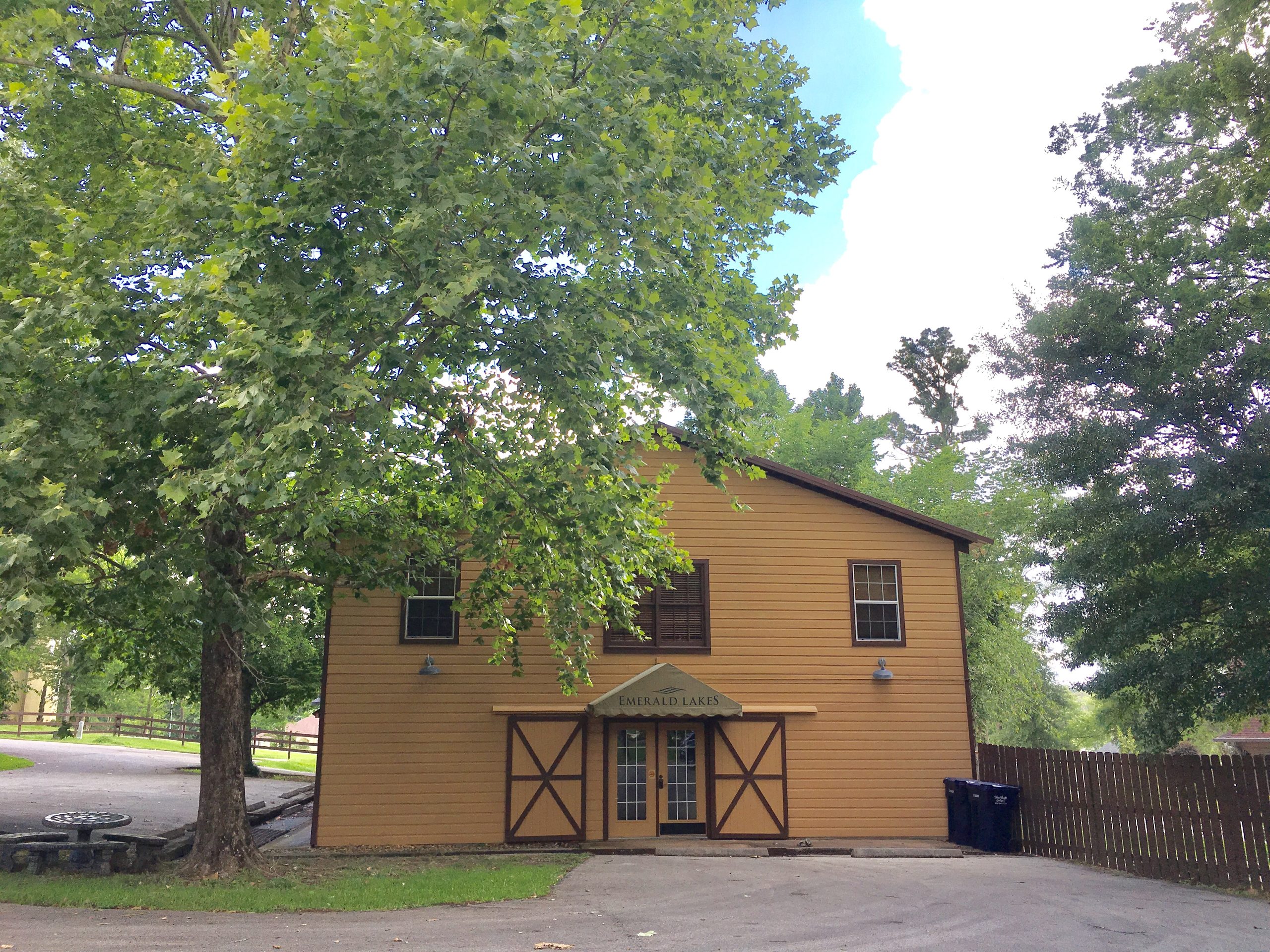 Lot In Emerald Lakes