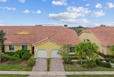 6510 Oxford Cir, #104, Vero Beach 32966