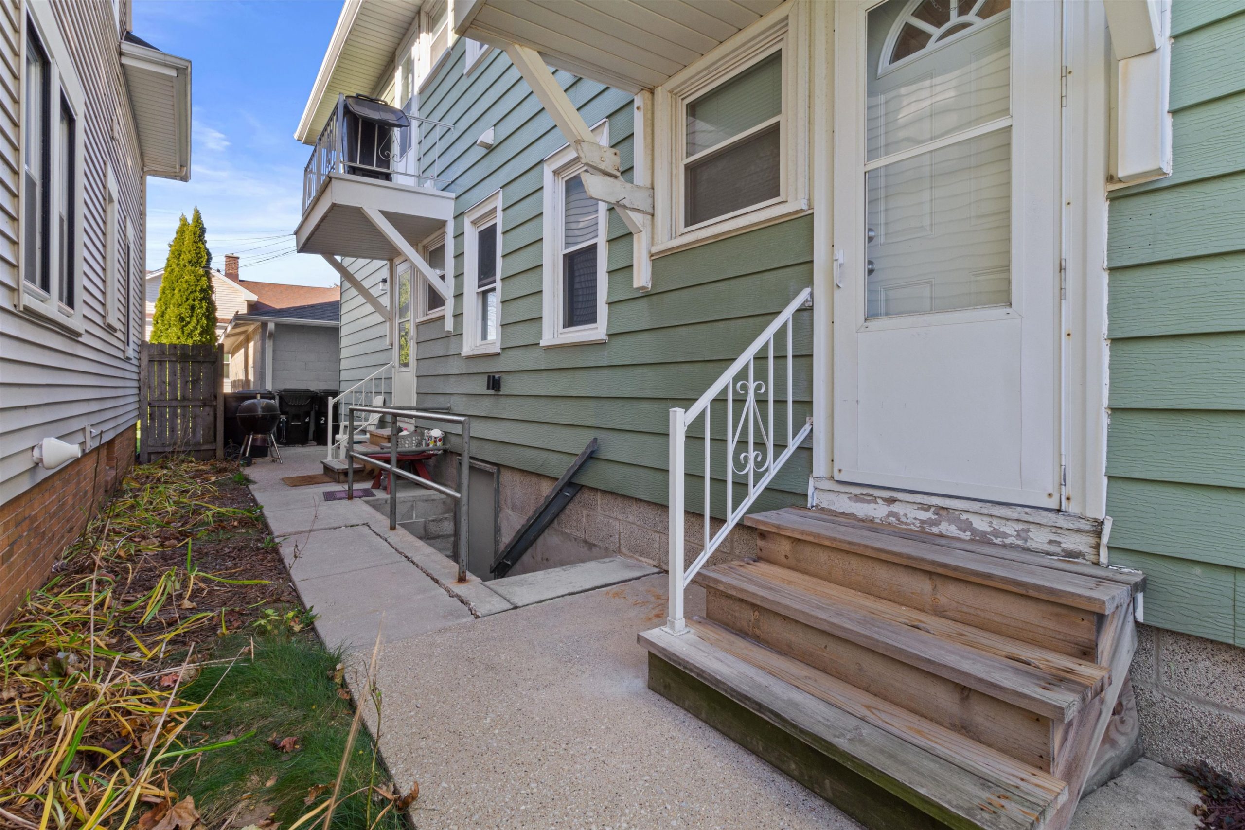 Listings Archive Rose Bogosian Gonnering Realty