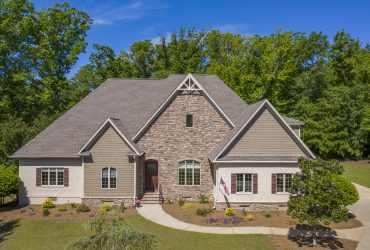 205 Sterling Lake Court, Lexington, SC