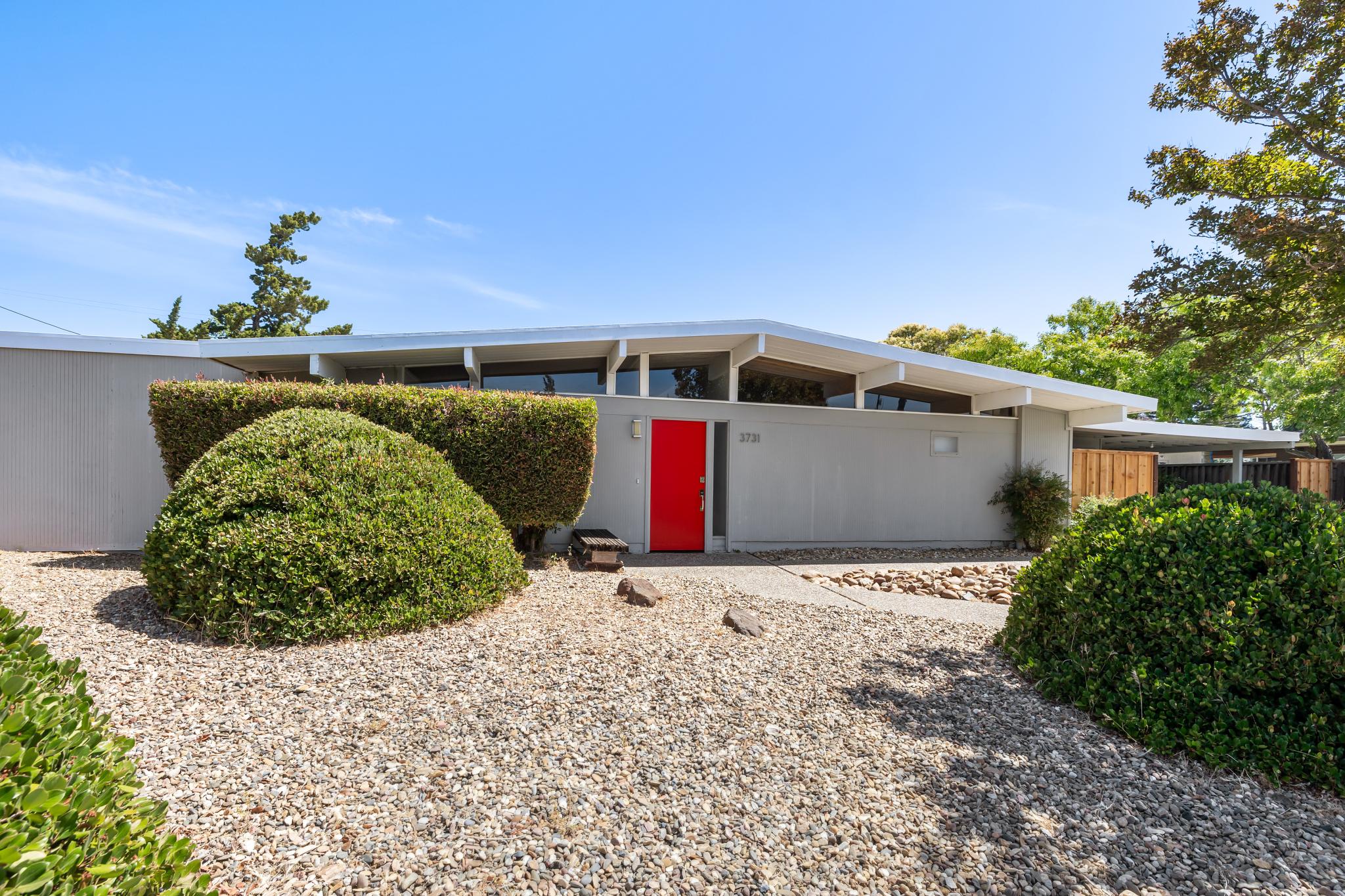 010-3731-merridan-drive.82440.p3k.005.web