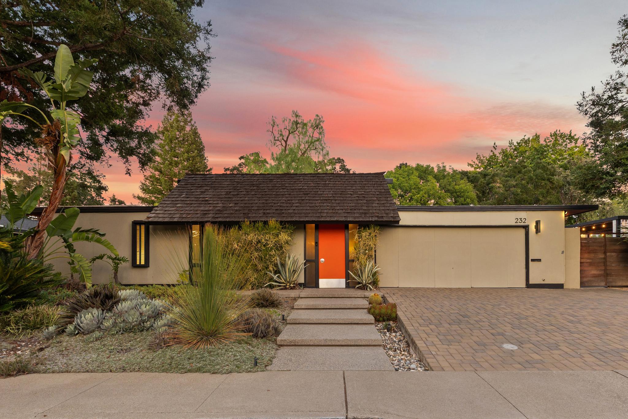146-232-clyde-drive.84833.ptw.003.a.web