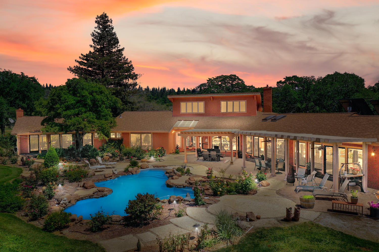 19736 Buckboard Rd. Grass Valley CA 95949