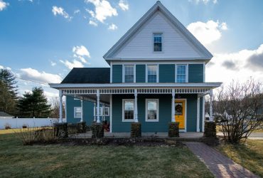 143 Curtiss St, Southington, CT 06489